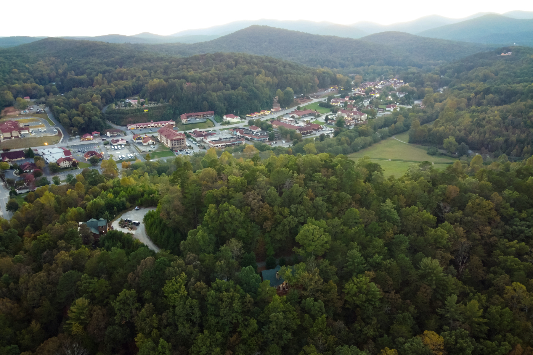 Helen, GA Vacation Rental Cabins and Chalets, Luxury homes
